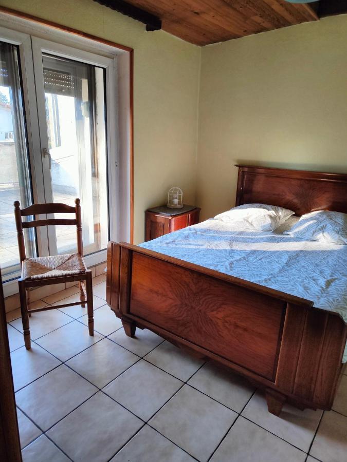 Saint-Sauveur Le Repaire Du Deux Roues公寓 外观 照片